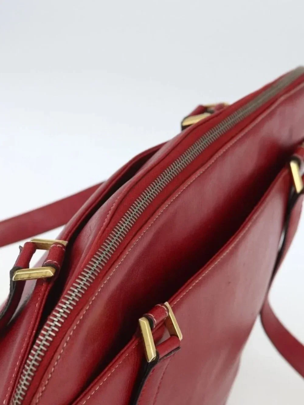 Salvatore Ferragamo Shoulder Bag Leather Red Gold Auth 162152